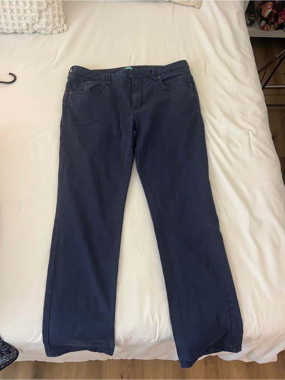 Tommy Bahama Navy 5 pocket stretch pants